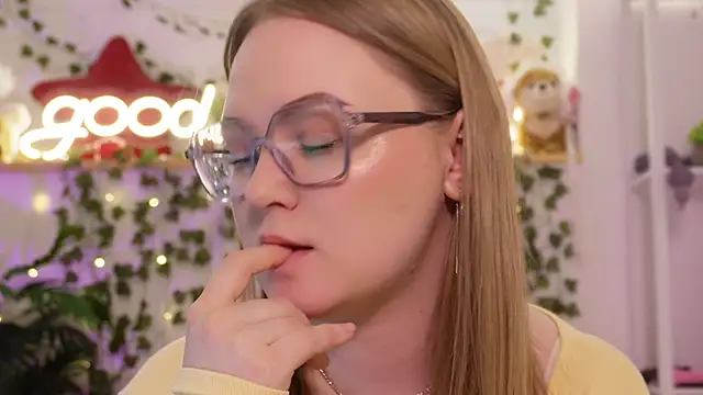 MonicaAsis's cam snapshot