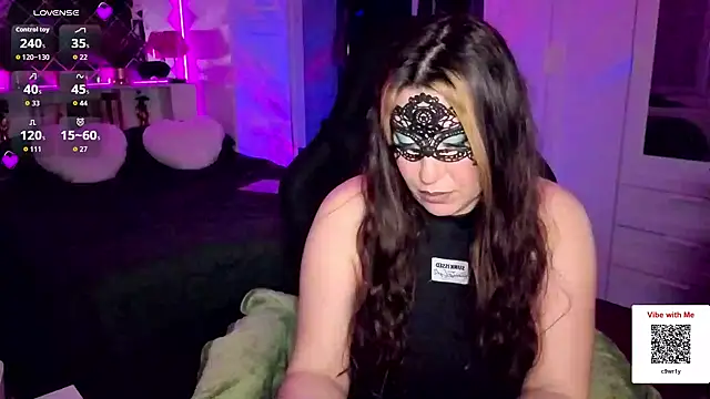 _PetiteLutine_'s cam snapshot