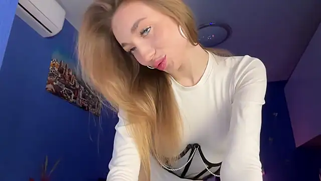 Jolienne's cam snapshot