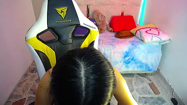 Little_bubu's cam snapshot