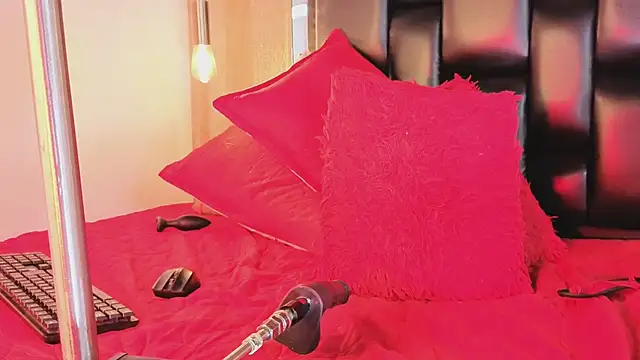 MishaKinki's cam snapshot