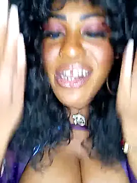 AmazonianMistress live sex cam