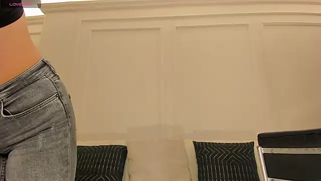 SunnyRivers live sex cam