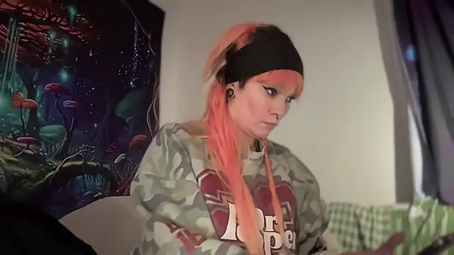 FRRANNKIE live sex cam