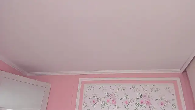 mae_lyra's cam snapshot