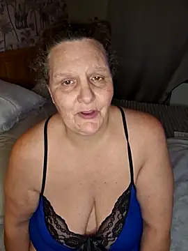 MissQueenBeex's cam snapshot