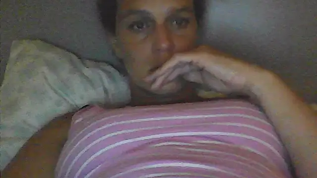 sarahkat86's cam snapshot