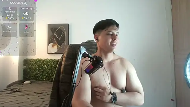 Thom_Ohtani live sex cam