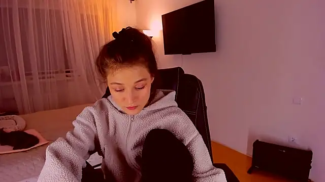 MiaPrecious's cam snapshot