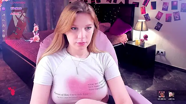 KarambaMoon's cam snapshot