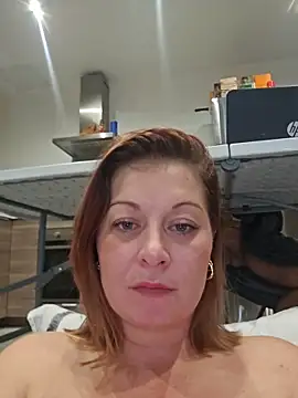 Chaudesquirt live sex cam