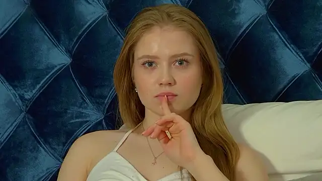 SelinSwarovski's cam snapshot