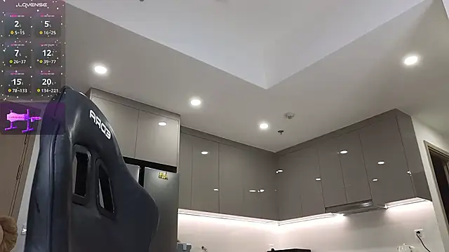 asianqueeny's cam snapshot