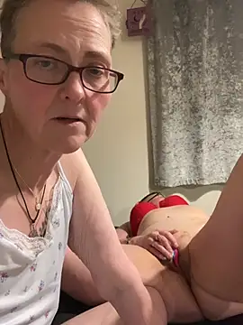 Curvy-Jinx's cam snapshot