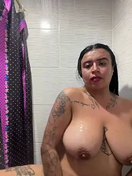 Devilsweet17's cam snapshot