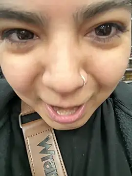 kimmiakiss22 live sex cam