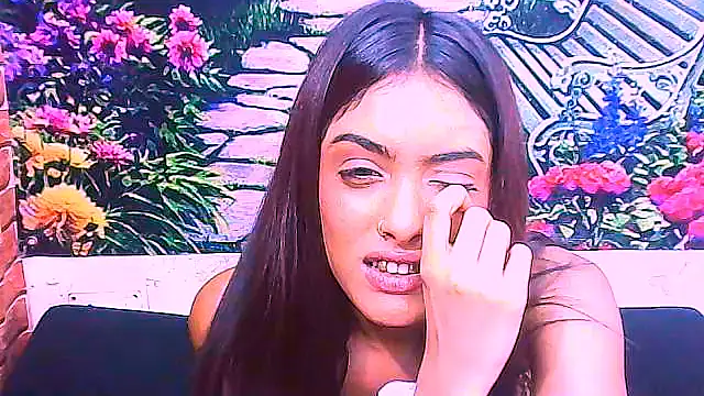 IndianPretty14u2Luv's cam snapshot