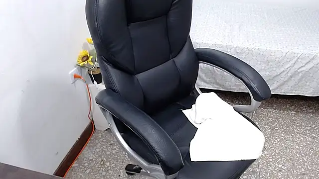 emiliaa_hot's cam snapshot