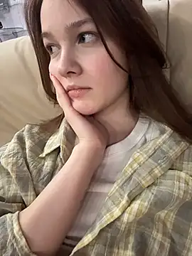 MichelleRoux's cam snapshot