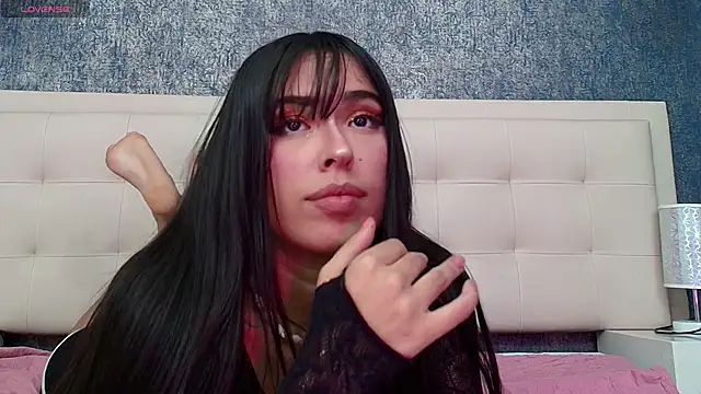 Cloeandtyfanny's cam snapshot