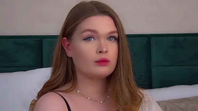 CrystalLyons's cam snapshot