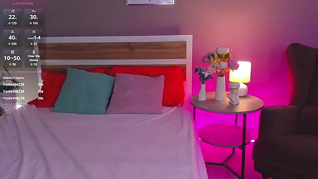 hey_tessa's cam snapshot