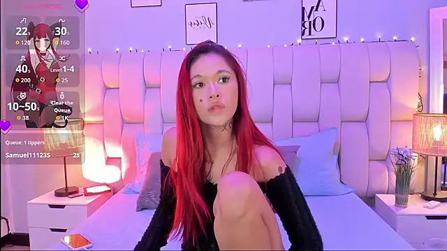 SkinnyFoxy's cam snapshot