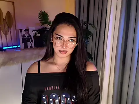 magnificent_kitana's cam snapshot