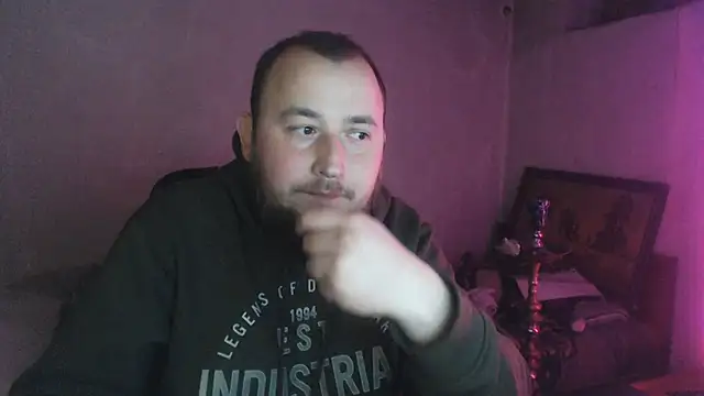 BIG-COCK-OMG's cam snapshot