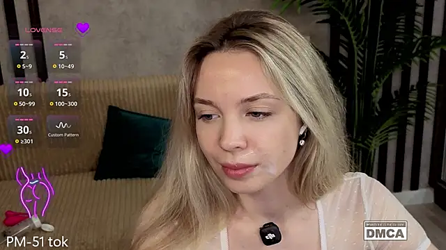 Holl1Would live sex cam