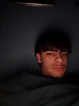 User2027fff's cam snapshot