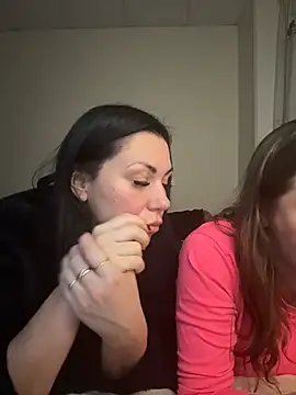 _Mila_Love's cam snapshot