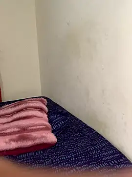 Lady-Amina's cam snapshot