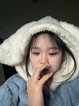 Emely-lysea's cam snapshot