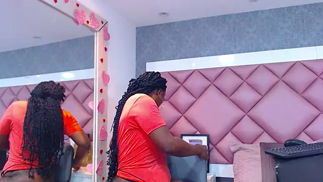 Thegreatonelady's cam snapshot