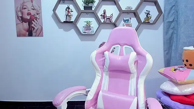 SharonSander's cam snapshot