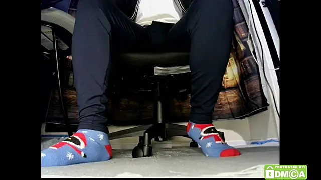 justshutupandwatch's cam snapshot