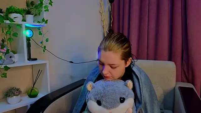 BevHanni's cam snapshot