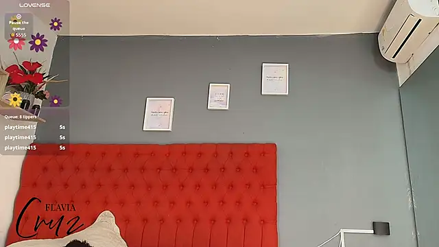 flavia_cruz's cam snapshot