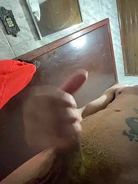 OfficialMineirinho's cam snapshot