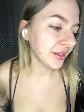 SoniaLav's cam snapshot