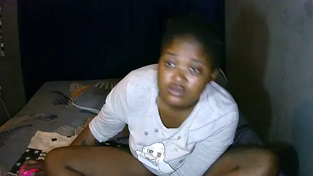 FREAKBARBIE02's cam snapshot