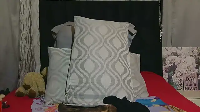 FlexinGoddessxxx's cam snapshot