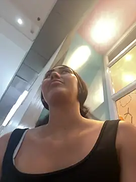 moly_lof's cam snapshot