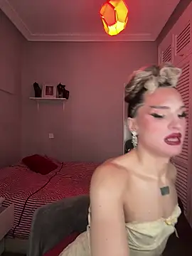 Crystal_________ live sex cam