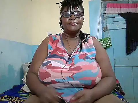 sexy_bigboobss's cam snapshot