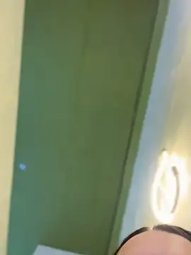 Lesly_10-'s cam snapshot