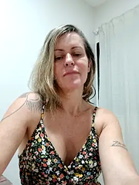 Misaudibel's cam snapshot