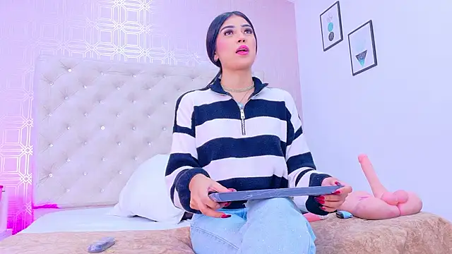 Mia-Monroe's cam snapshot