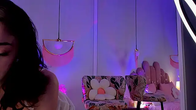 ElsaYoung's cam snapshot